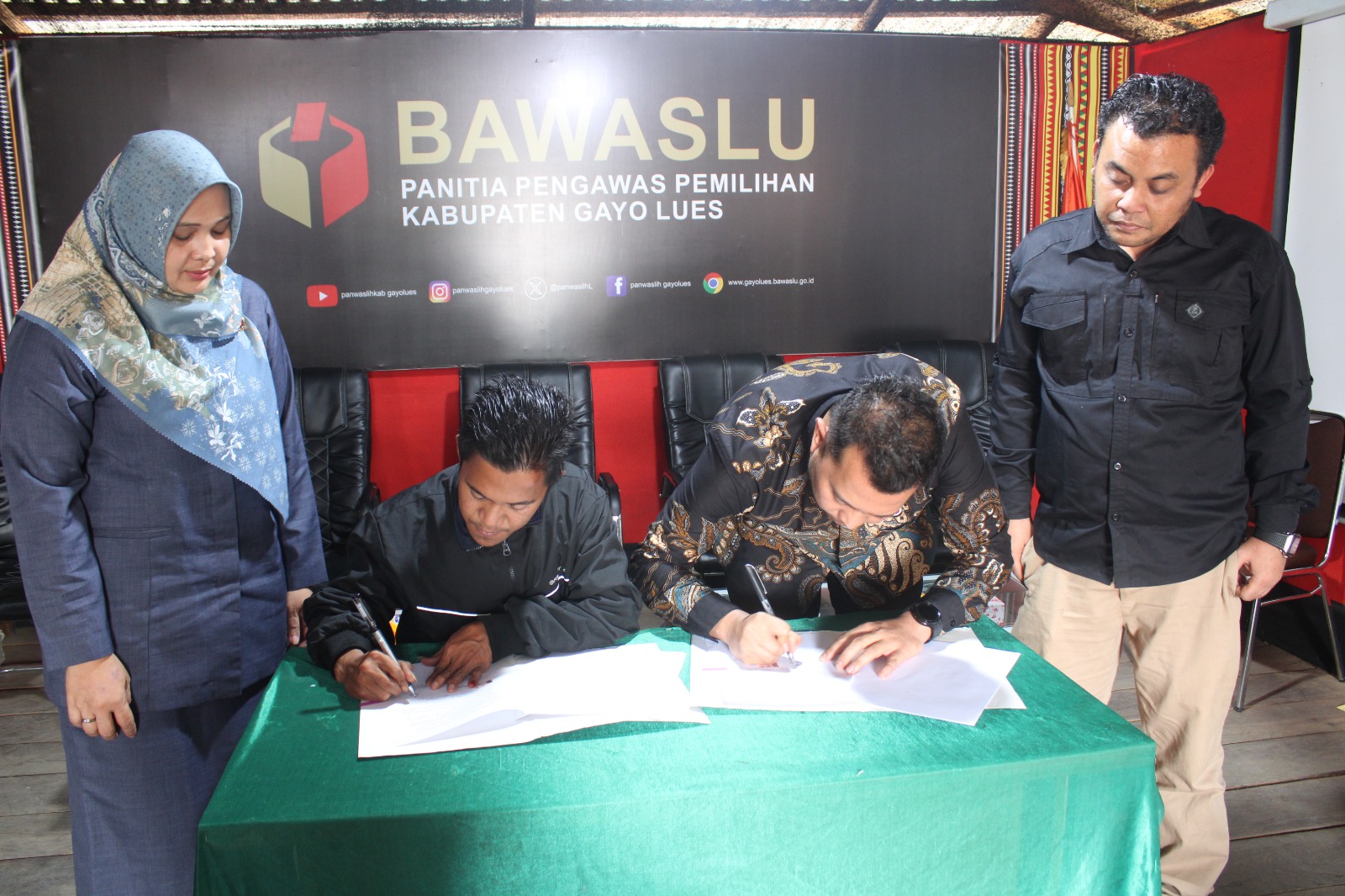 Penandatanganan MoA Panwaslih Gayo Lues dengan PPDI
